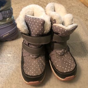 Carters Snow Boots Size 12